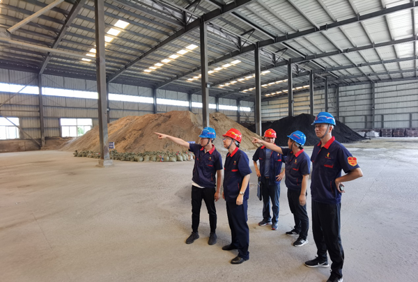 公司黨委書(shū)記調(diào)研建材業(yè)務(wù) 公司黨委書(shū)記調(diào)研建材業(yè)務(wù)